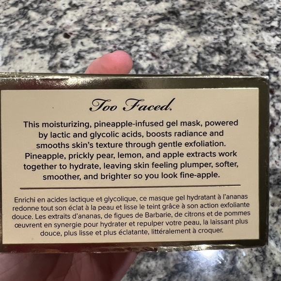 Too Faced Pineapple Glow face mask - Picture 5 of 7